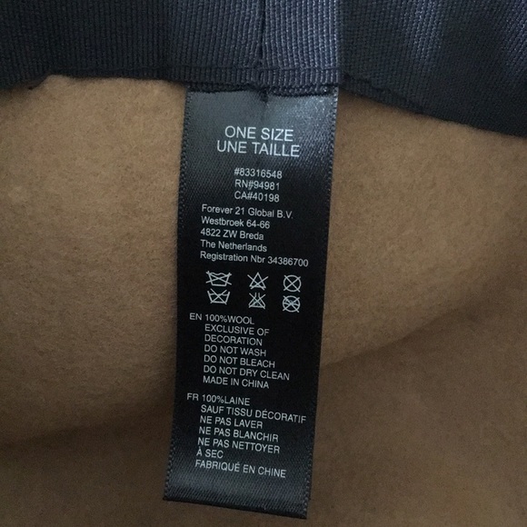 Hot & Delicious - Boho Chic Dress & forever 21 Hat - Picture 6 of 8